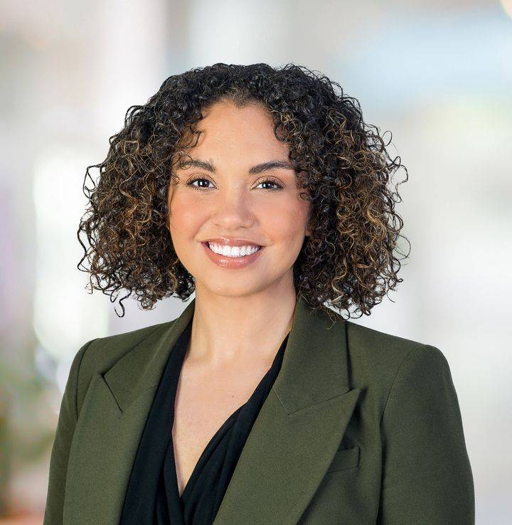 Bianca Burns Bio Photo